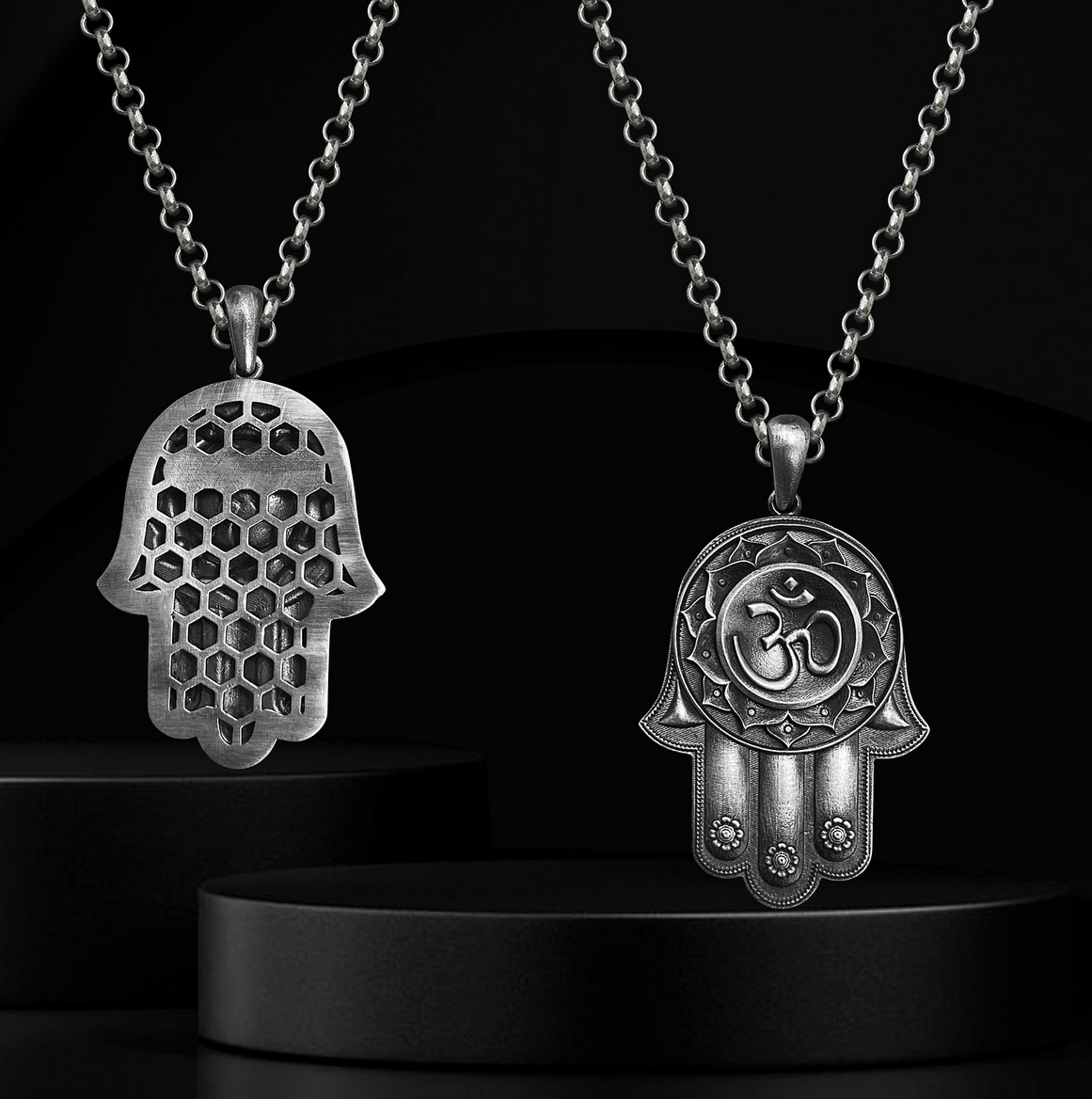125-tlz2 Serebryanaya podveska s kamnem «Hamsa Om» — drevnyaya ladon' sveta i zashchity Serebryanaya podveska s kamnem «Hamsa Om» — drevnyaya ladon' sveta i zashchity